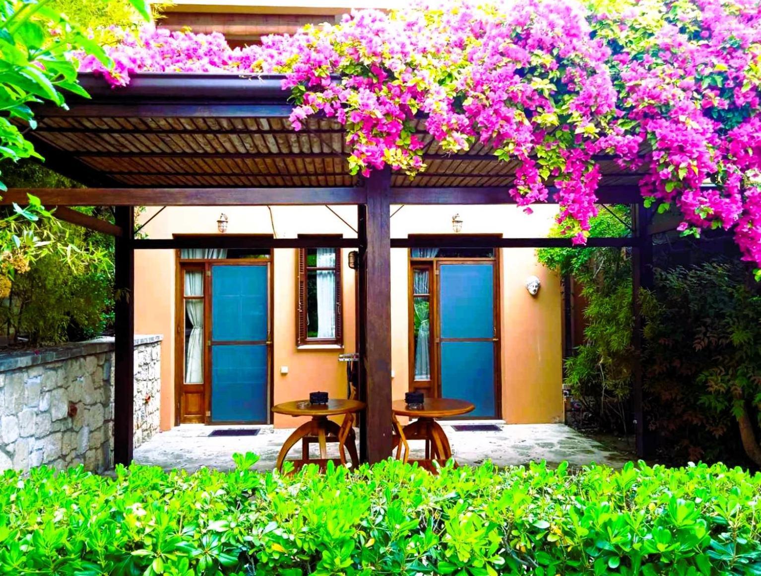 Rastoni Hotel Aegina מראה חיצוני תמונה